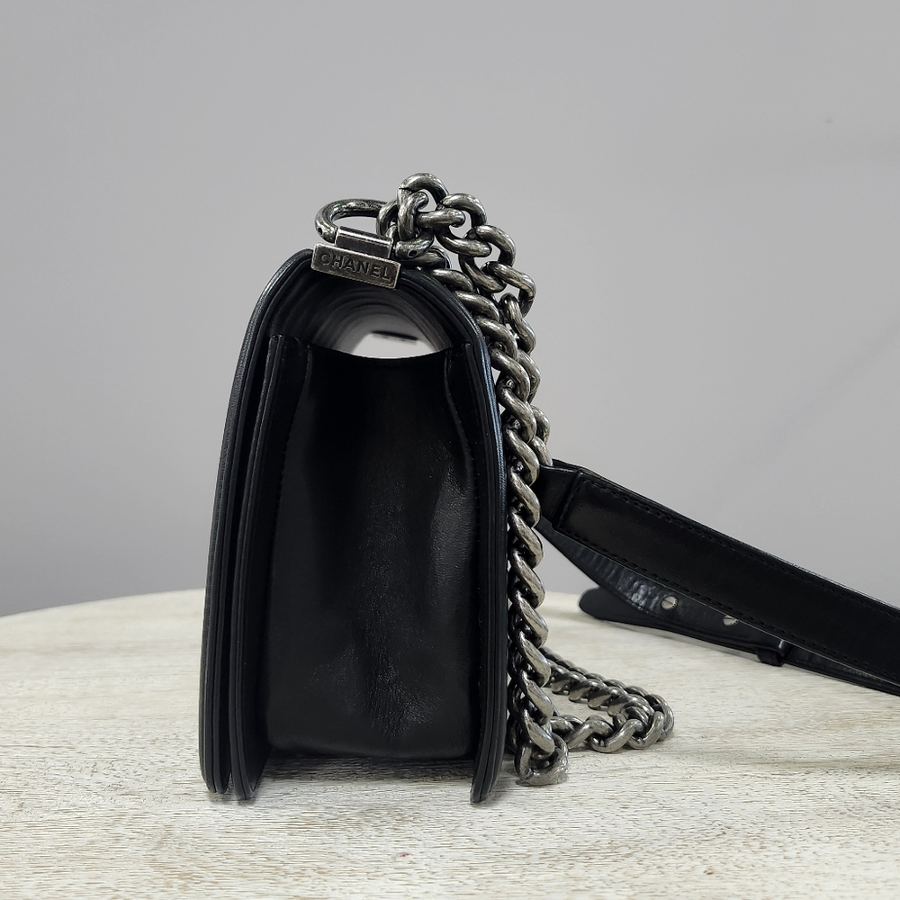 RARE Chanel Celtic Black Boy Bag - Picture 5 of 13